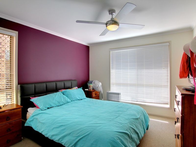 12 Issell Place, Highland Park QLD 4211