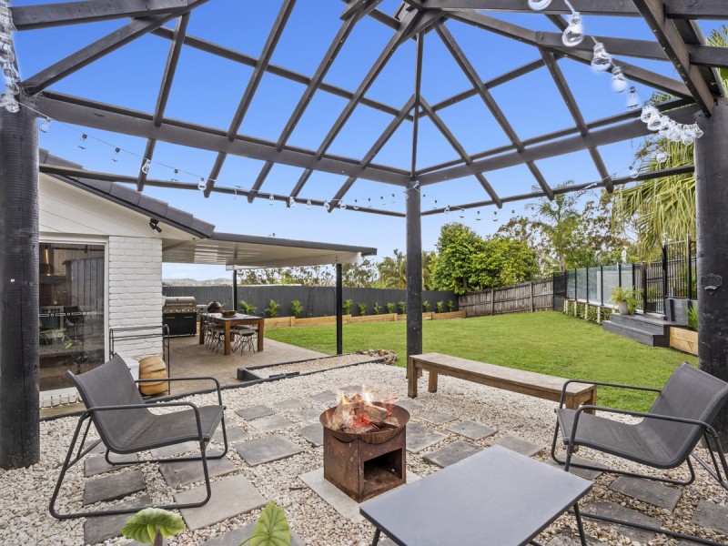7 Lytham Court, Highland Park QLD 4211