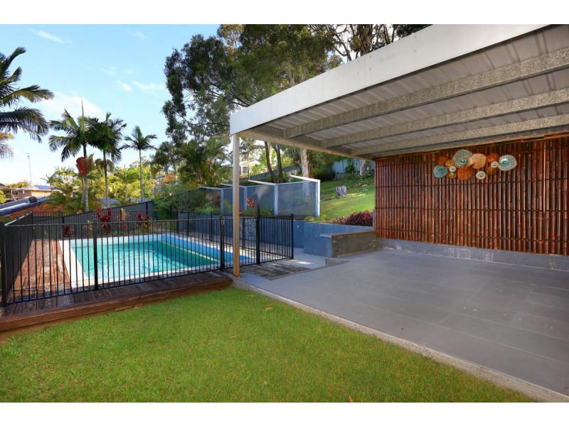 56 Renfew Drive, Highland Park QLD 4211