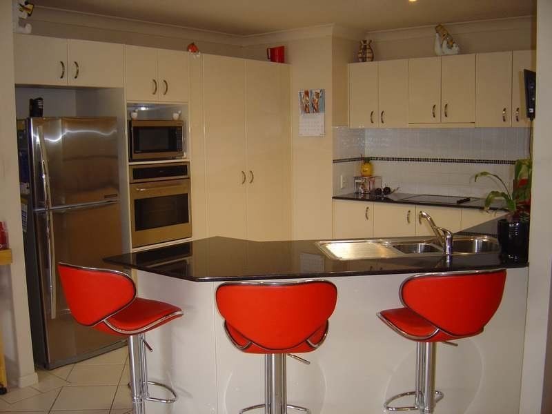 10 Rhiannon Drive, Ashmore QLD 4214