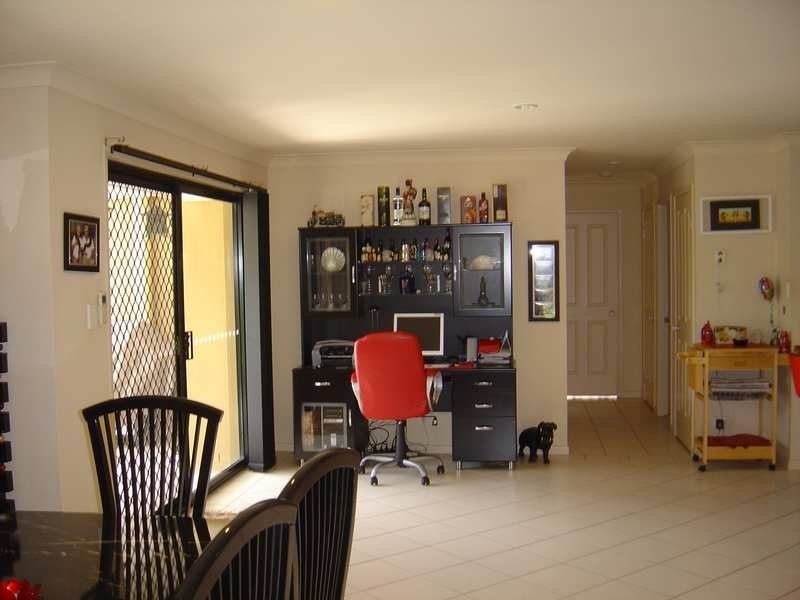 10 Rhiannon Drive, Ashmore QLD 4214