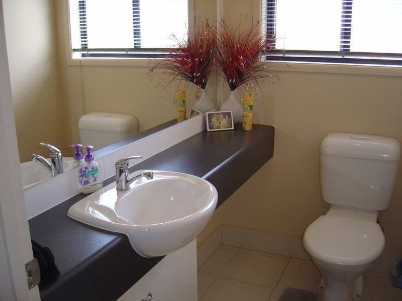 10 Rhiannon Drive, Ashmore QLD 4214