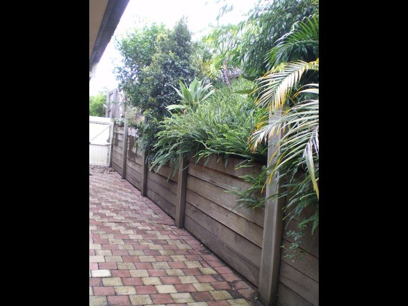 8 Essex Court, Nerang QLD 4211