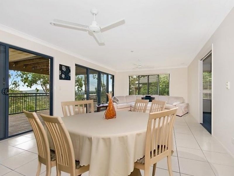 21 Tara Vista Boulevard, Highland Park QLD 4211