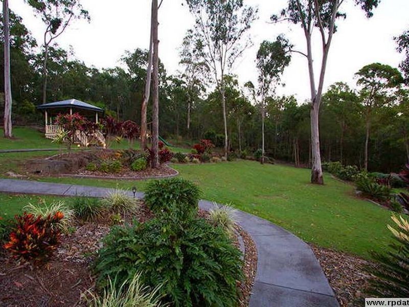 27 Byfield Court, Nerang QLD 4211