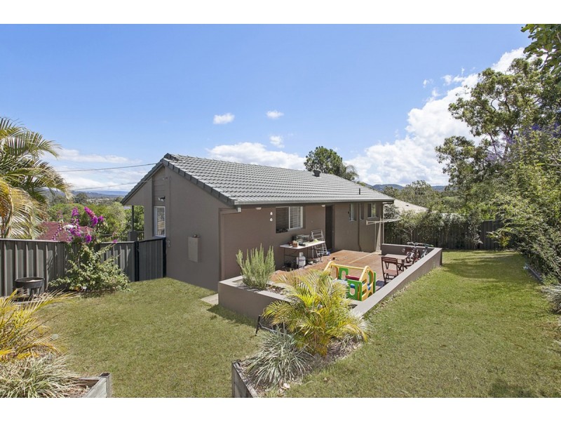 16 Mylor Street, Nerang QLD 4211
