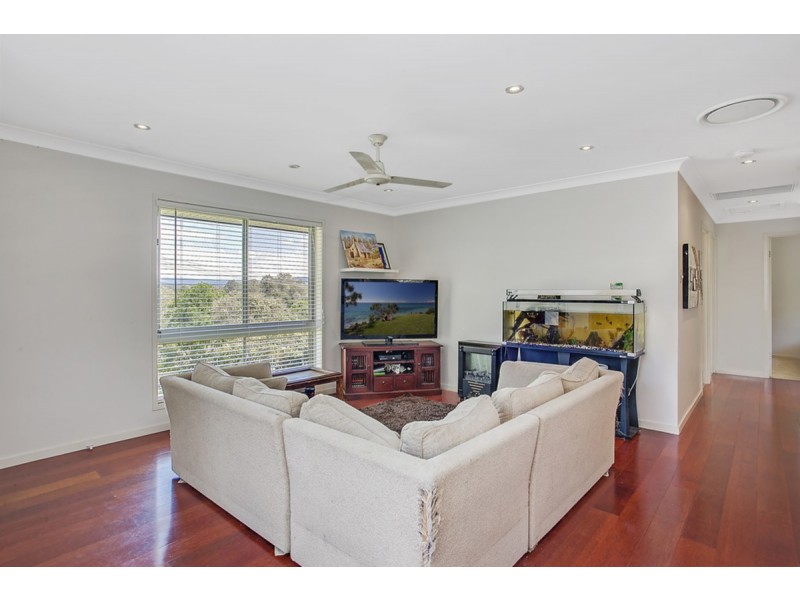 16 Mylor Street, Nerang QLD 4211