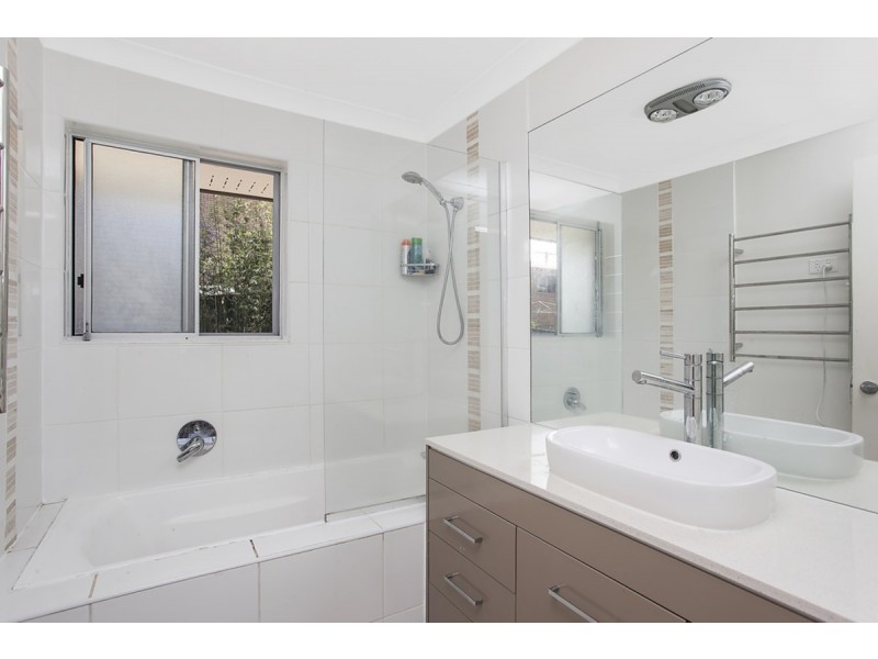 16 Mylor Street, Nerang QLD 4211