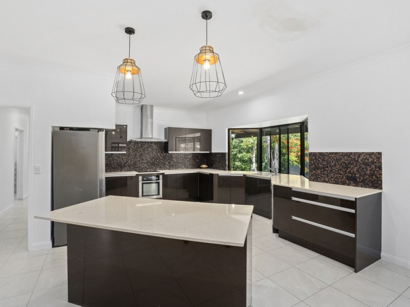 53 Birdlife Court, Nerang QLD 4211