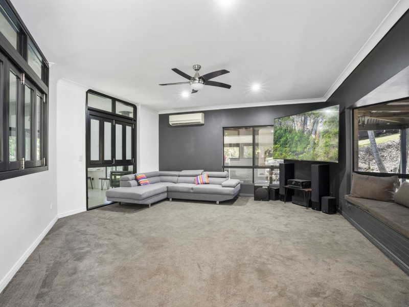 53 Birdlife Court, Nerang QLD 4211