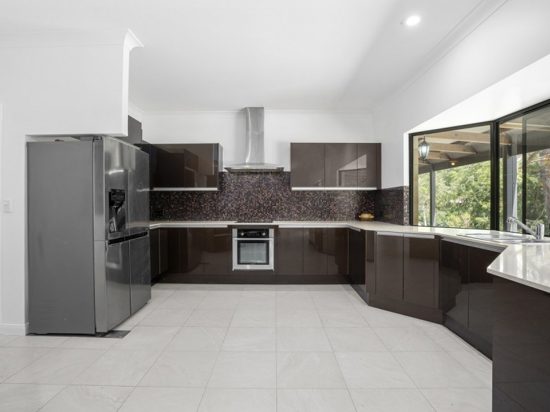 53 Birdlife Court, Nerang QLD 4211