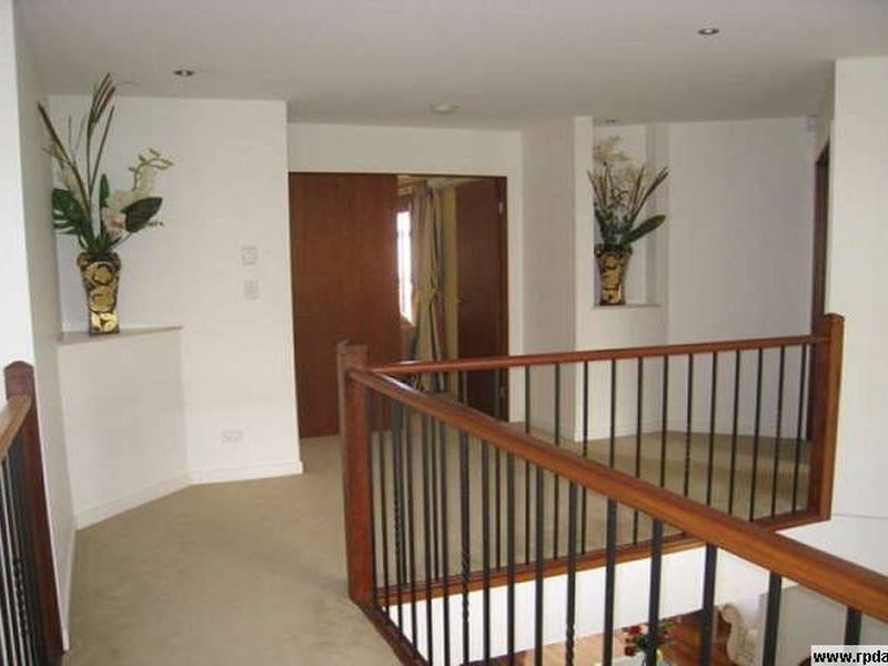 16 Chevron Rise, Highland Park QLD 4211