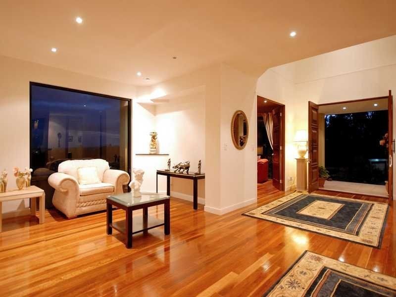 16 Chevron Rise, Highland Park QLD 4211