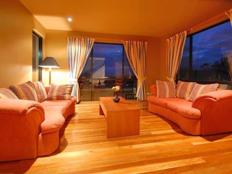 16 Chevron Rise, Highland Park QLD 4211