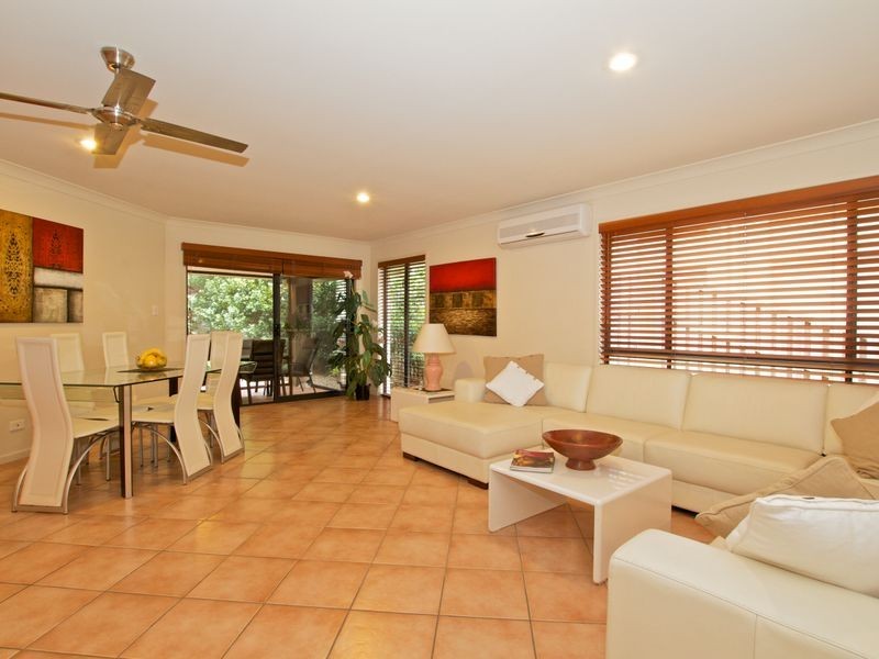 50 Riverwood Drive, Ashmore QLD 4214