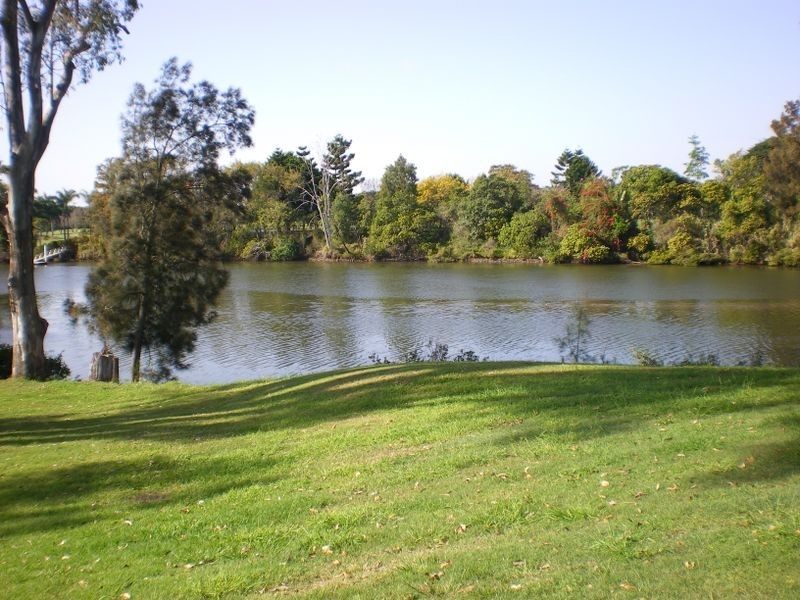 50 Riverwood Drive, Ashmore QLD 4214