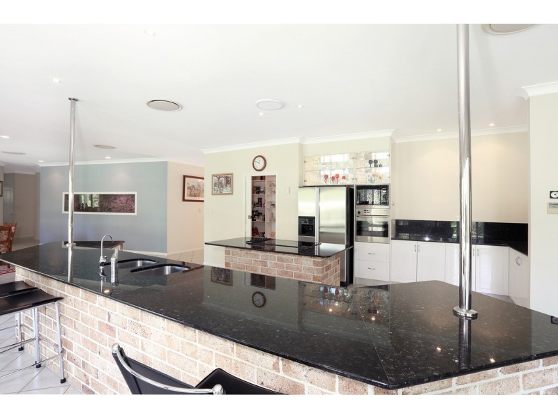 8a Arjuna Way, Gaven QLD 4211