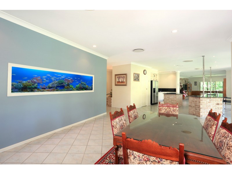 8a Arjuna Way, Gaven QLD 4211