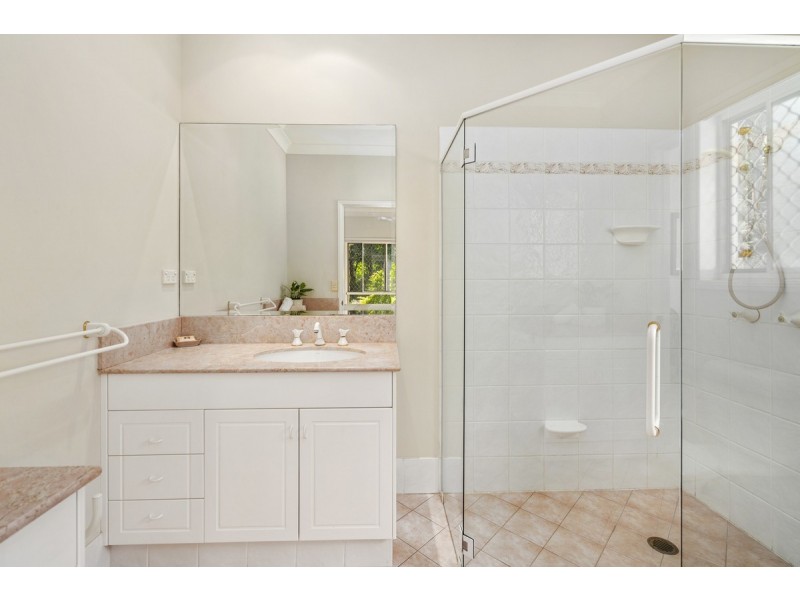 8a Arjuna Way, Gaven QLD 4211