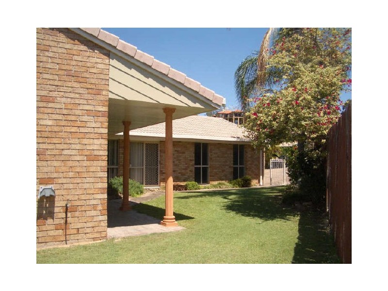 3 Nairn Court, Highland Park QLD 4211