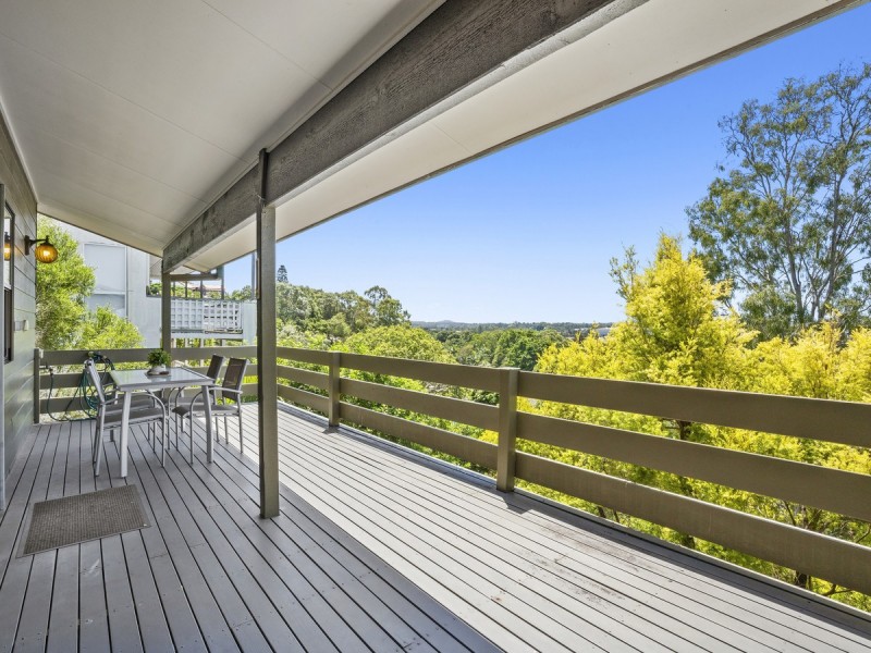12 Summit Crescent, Carrara QLD 4211