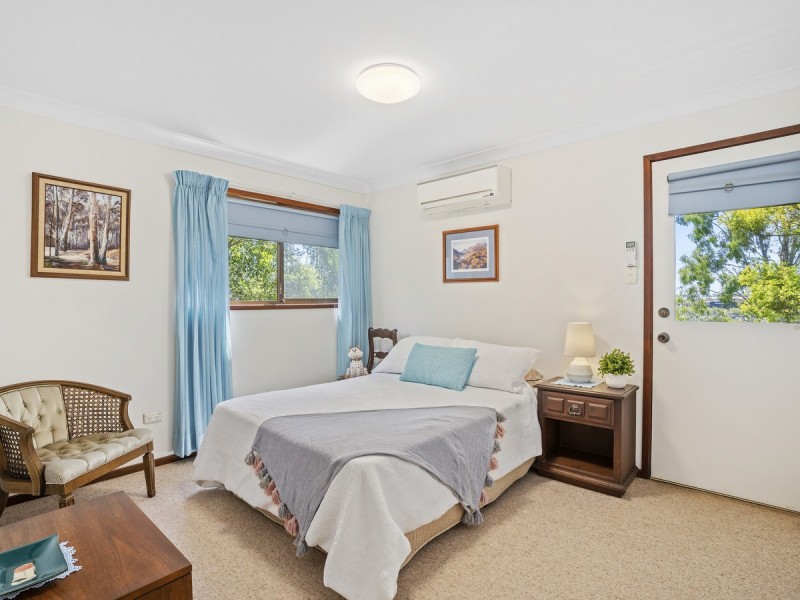 12 Summit Crescent, Carrara QLD 4211