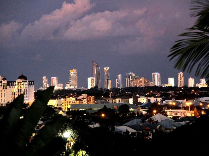 26 Summit Crescent, Carrara QLD 4211