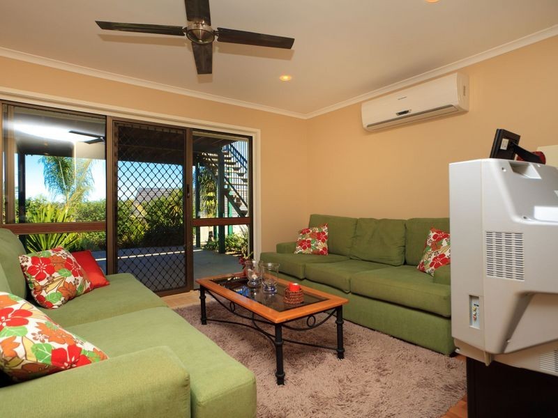 26 Summit Crescent, Carrara QLD 4211