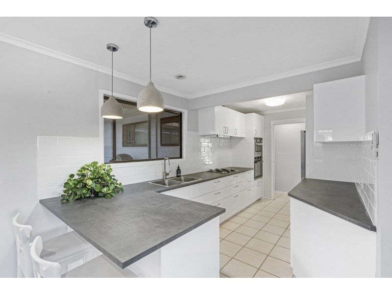 18 Alexander Drive, Highland Park QLD 4211