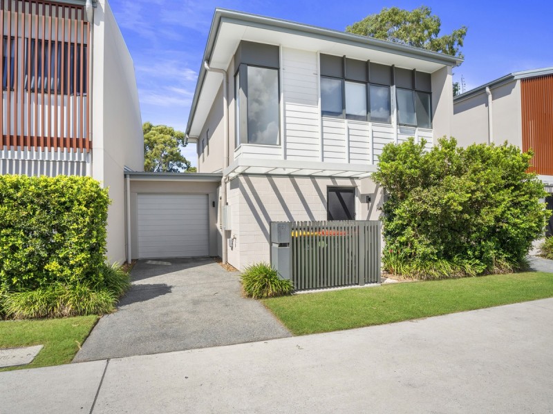 61/1 Lyra Avenue, Hope Island QLD 4212