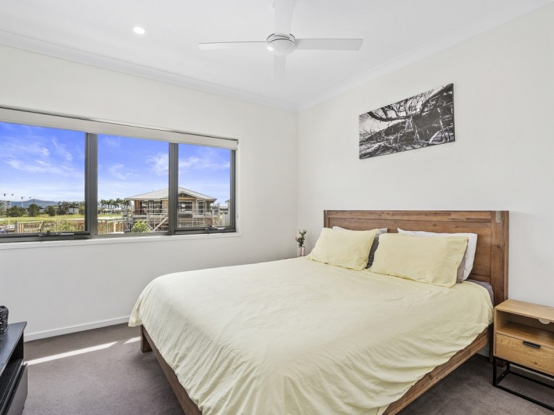 61/1 Lyra Avenue, Hope Island QLD 4212