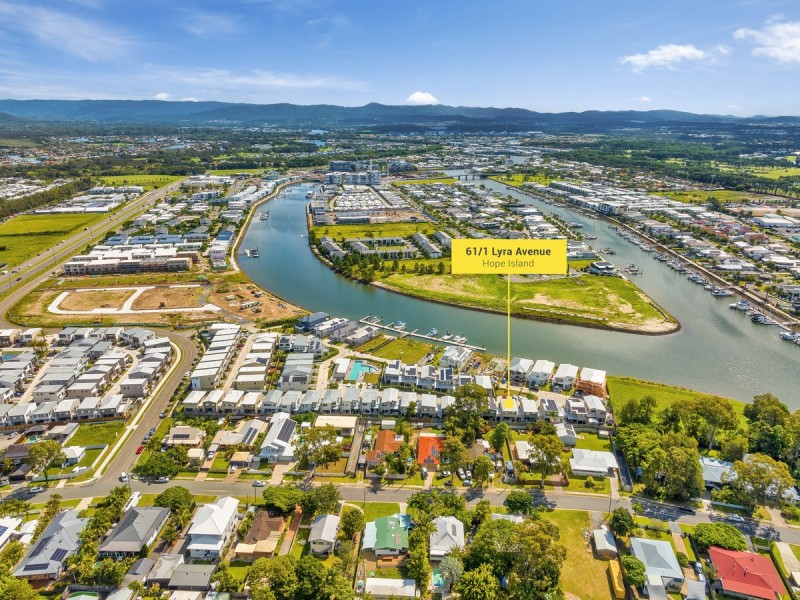 61/1 Lyra Avenue, Hope Island QLD 4212