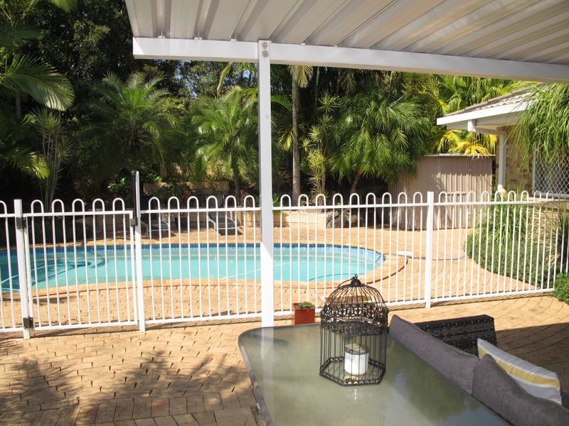 9 Lancaster Court, Nerang QLD 4211
