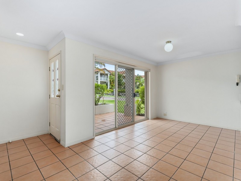 80/152 Palm Meadows Drive, Carrara QLD 4211