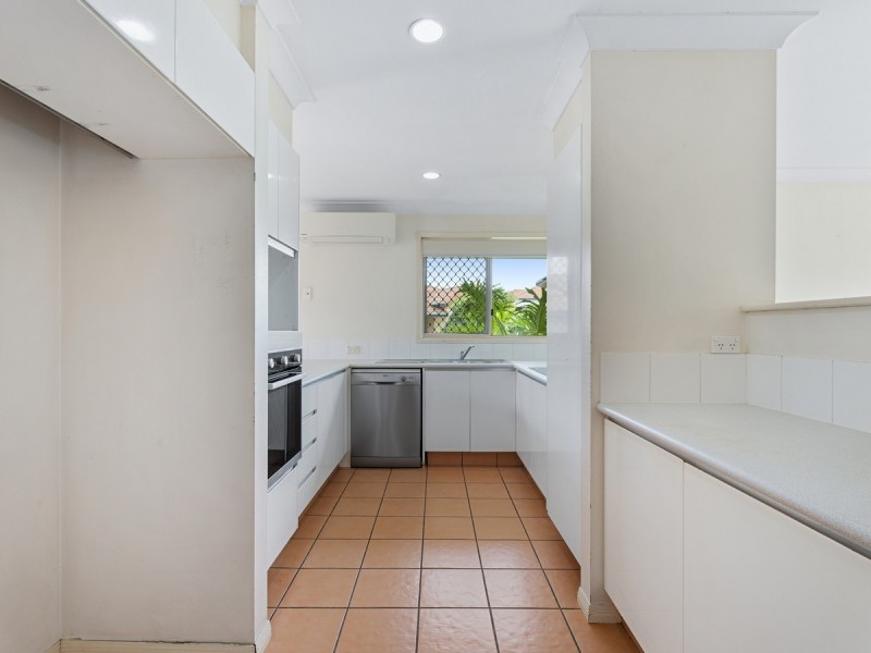 80/152 Palm Meadows Drive, Carrara QLD 4211