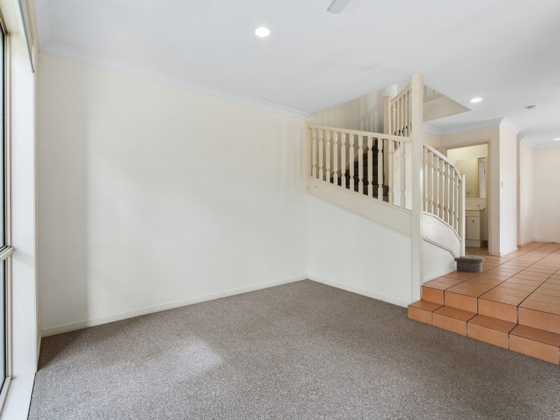 80/152 Palm Meadows Drive, Carrara QLD 4211