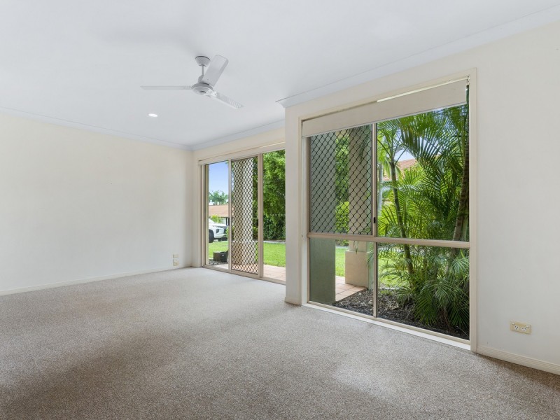 80/152 Palm Meadows Drive, Carrara QLD 4211