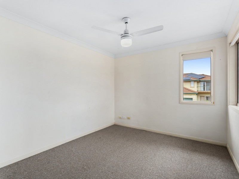 80/152 Palm Meadows Drive, Carrara QLD 4211
