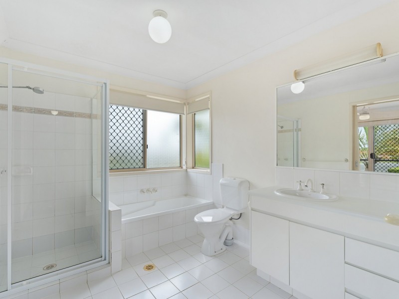 80/152 Palm Meadows Drive, Carrara QLD 4211