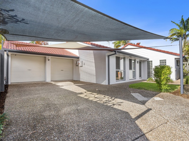 22 Frankston Court, Robina QLD 4226