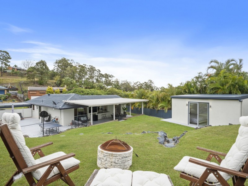 30 Balfour Crescent, Highland Park QLD 4211