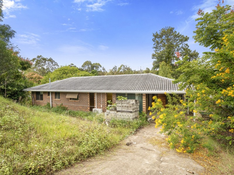 8 Jindivick Street, Worongary QLD 4213