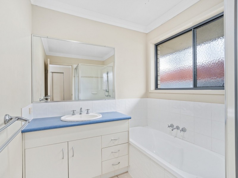 14 Tara Vista Boulevard, Highland Park QLD 4211