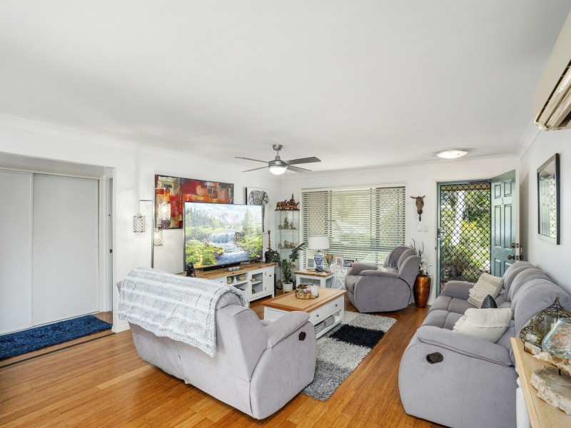 5/2 Pappas Way, Carrara QLD 4211