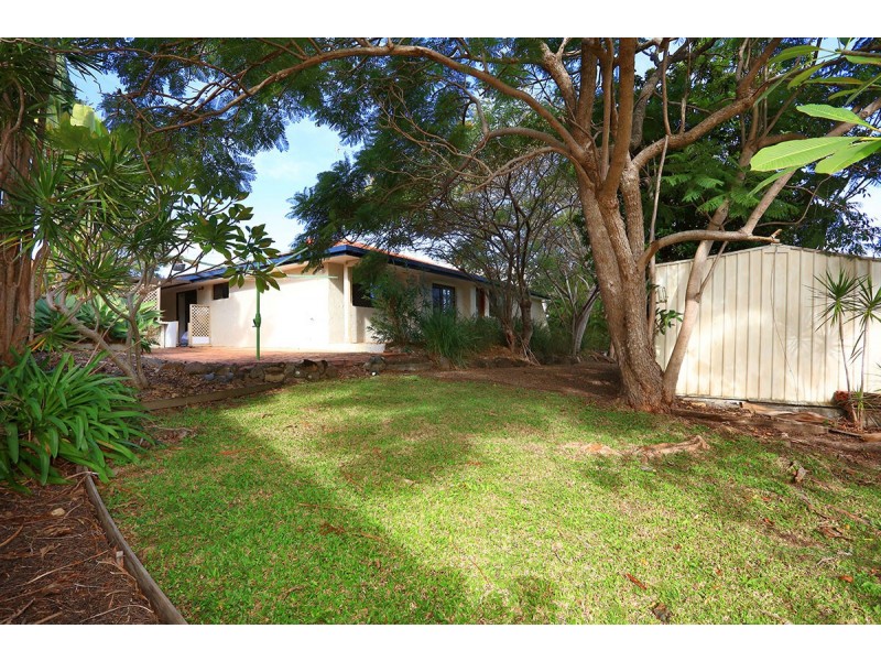 22 Aberdeen Court, Highland Park QLD 4211