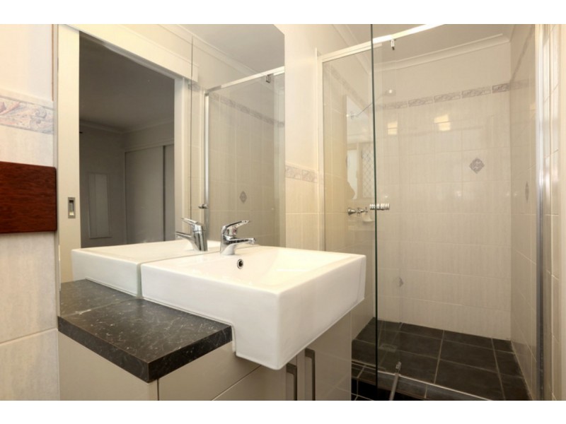 29 Pappas Way, Carrara QLD 4211