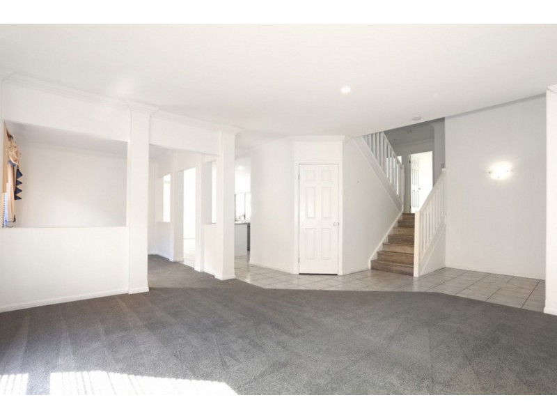 4 Cajeput Court, Reedy Creek QLD 4227