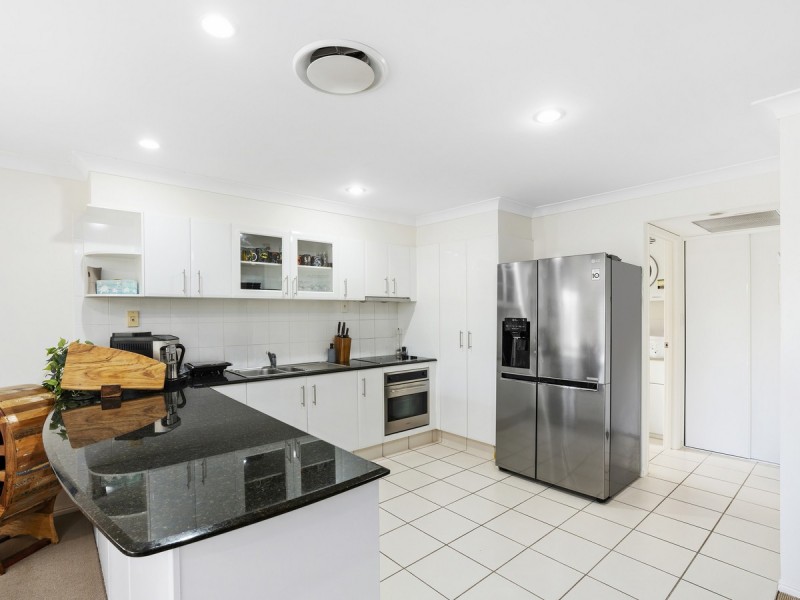 13/2 Ridgeline Way, Highland Park QLD 4211