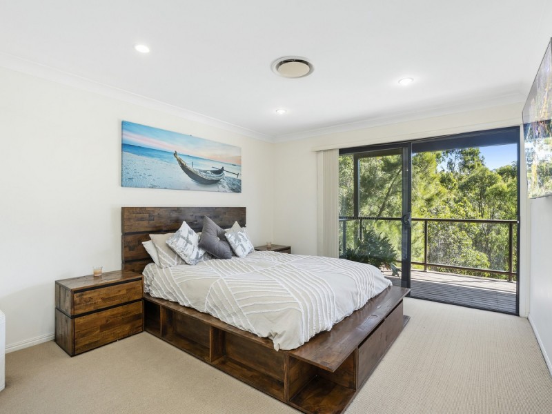 13/2 Ridgeline Way, Highland Park QLD 4211