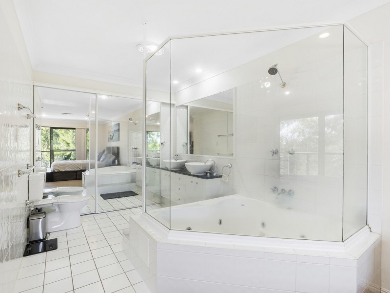 13/2 Ridgeline Way, Highland Park QLD 4211